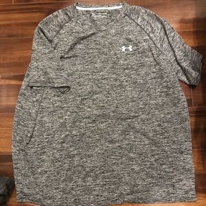2 Men’s Under Armour workout shirts XXL